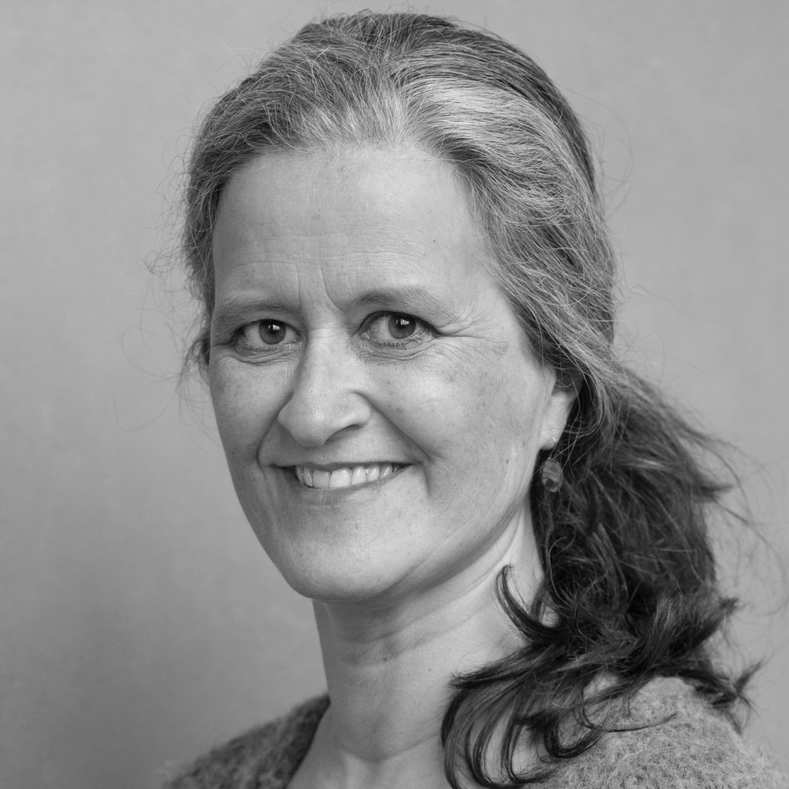 portrait 23 i thea rytz